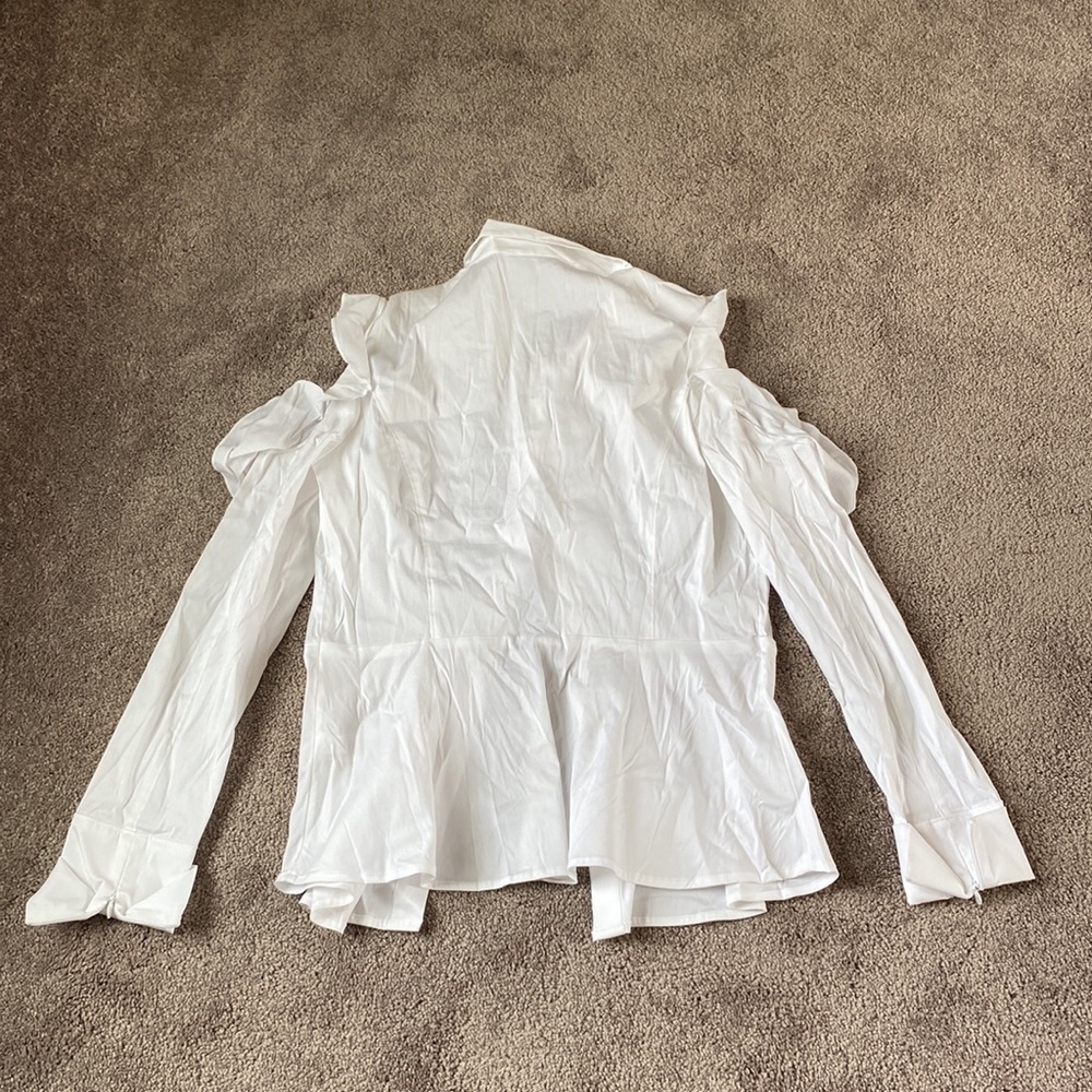 White House Black Market White Button Down Cold Shoulder Top SIZE 4 - Picture 5 of 5